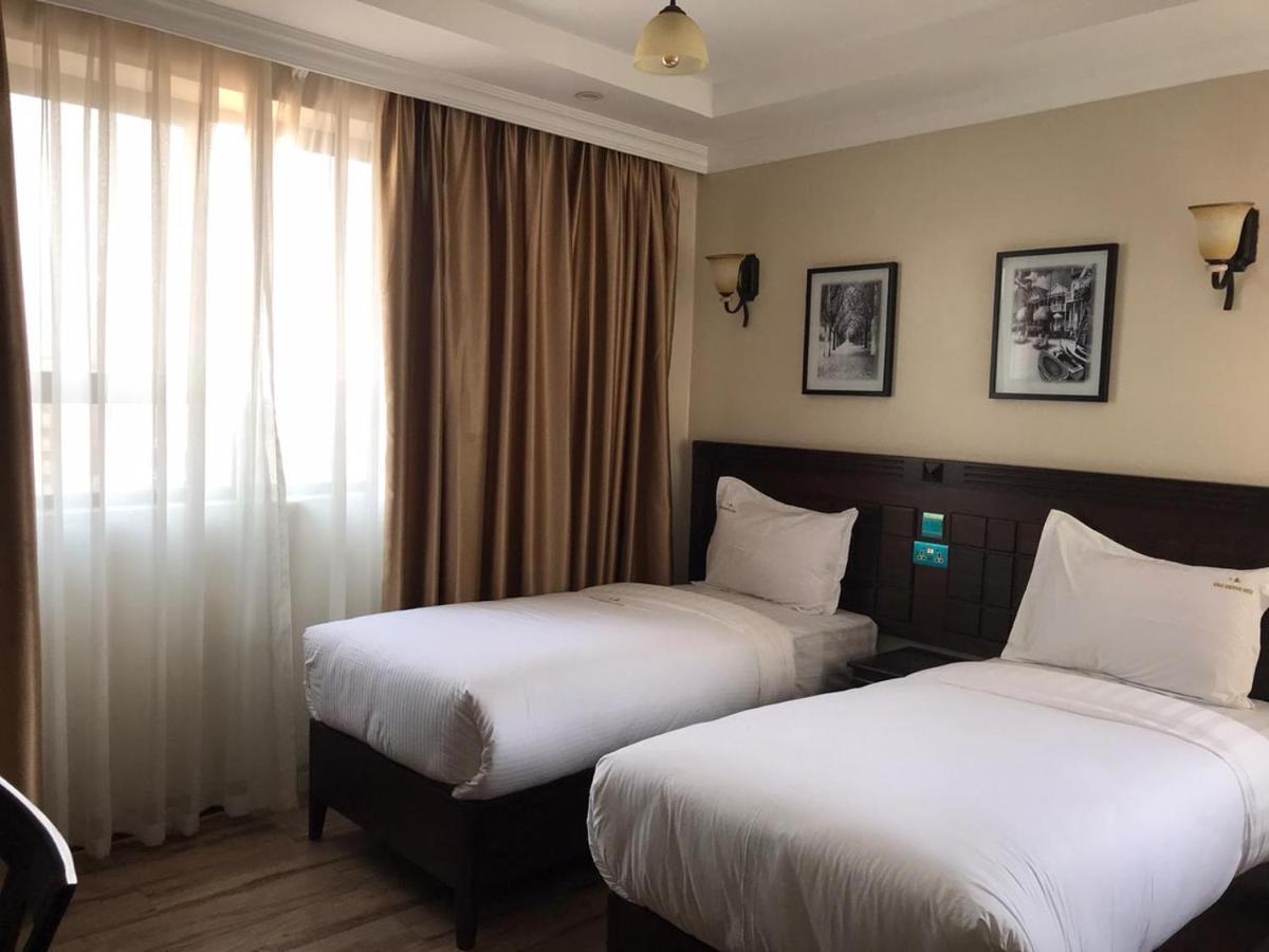 Hemak Suites Nairobi Exteriör bild