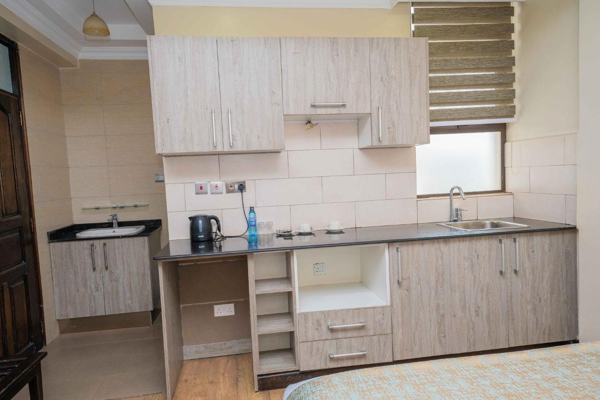 Hemak Suites Nairobi Exteriör bild