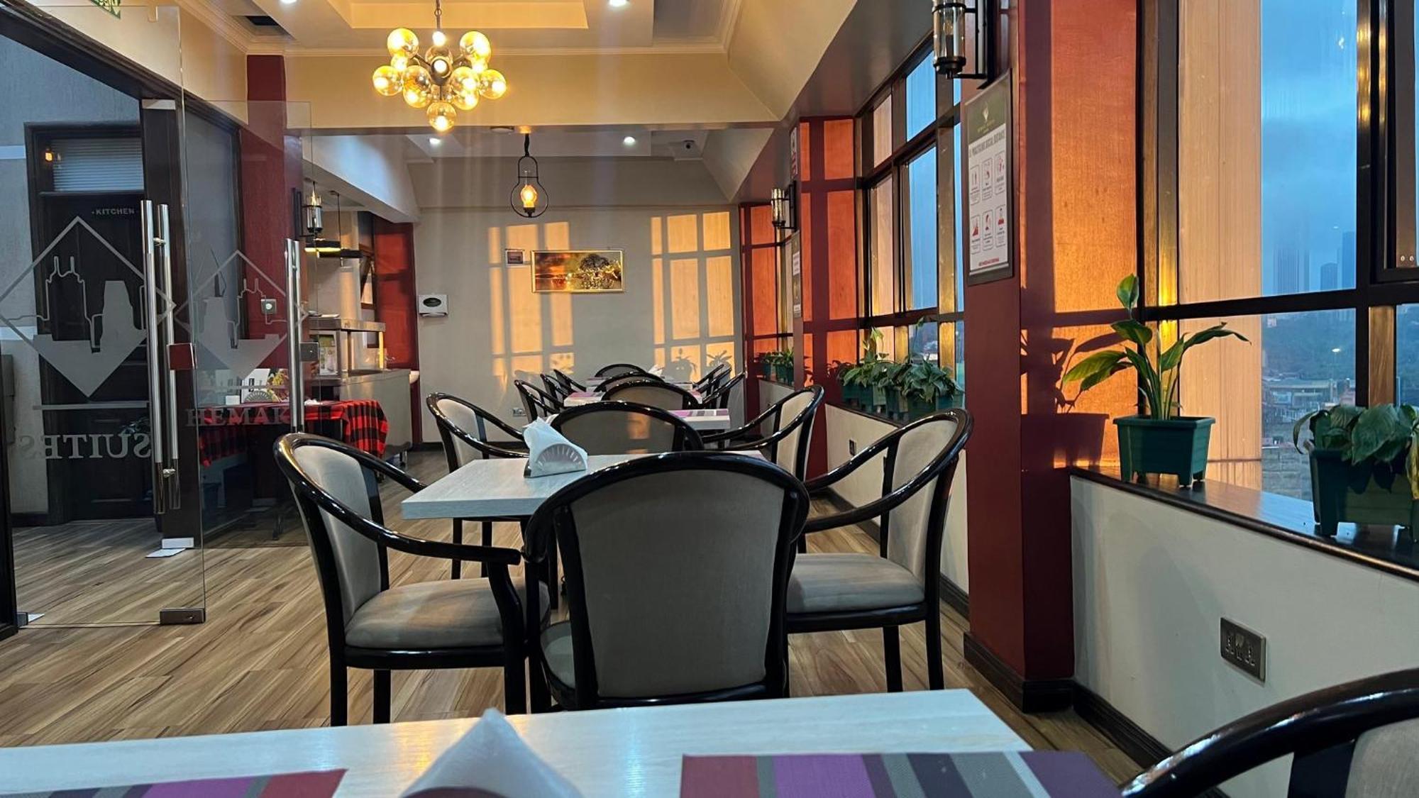 Hemak Suites Nairobi Exteriör bild