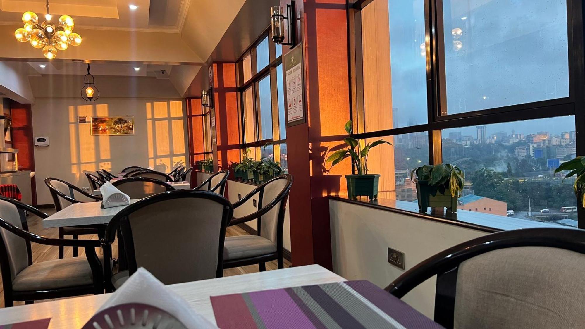 Hemak Suites Nairobi Exteriör bild