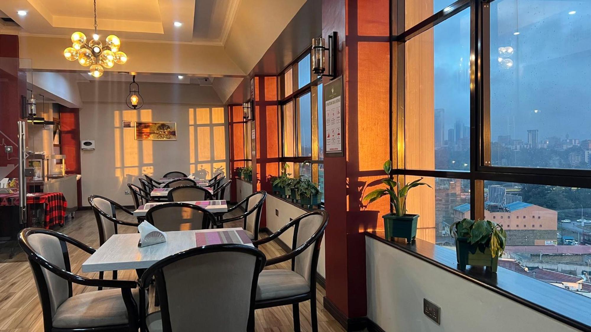 Hemak Suites Nairobi Exteriör bild